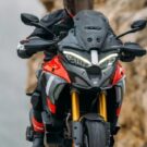 Ducati multistrada V4 Pikes Peak vermelha.