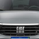 Frente do Fiat Pulse cinza escuro.