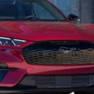 Ford se obriga a trocar a maçaneta do Ford Mustang Mach-E.