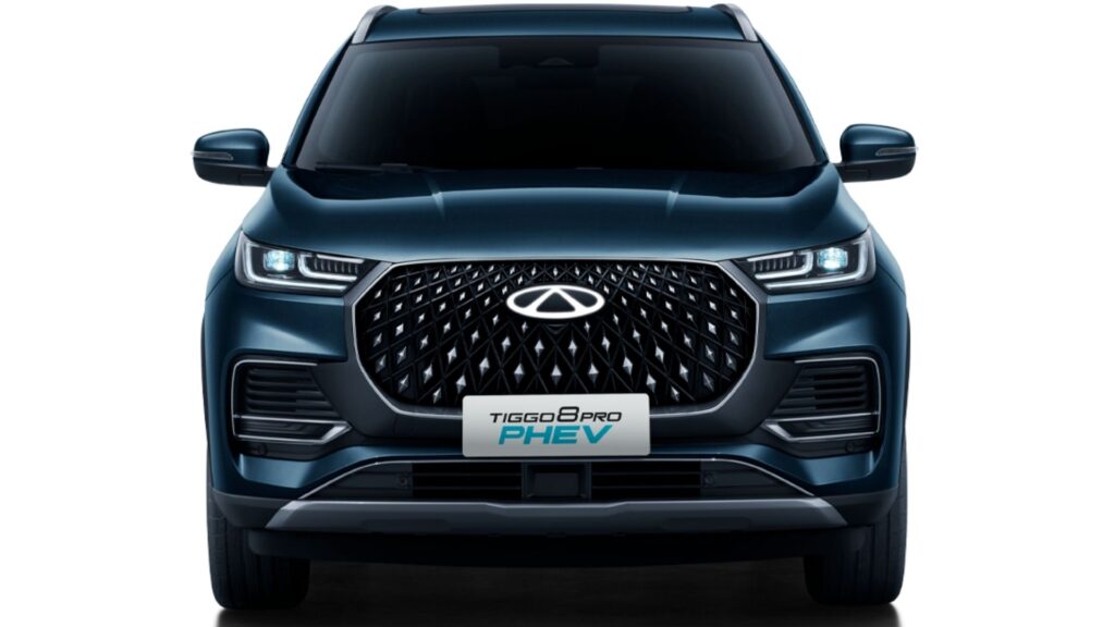 Frente do Tiggo 8 PHEV azul.