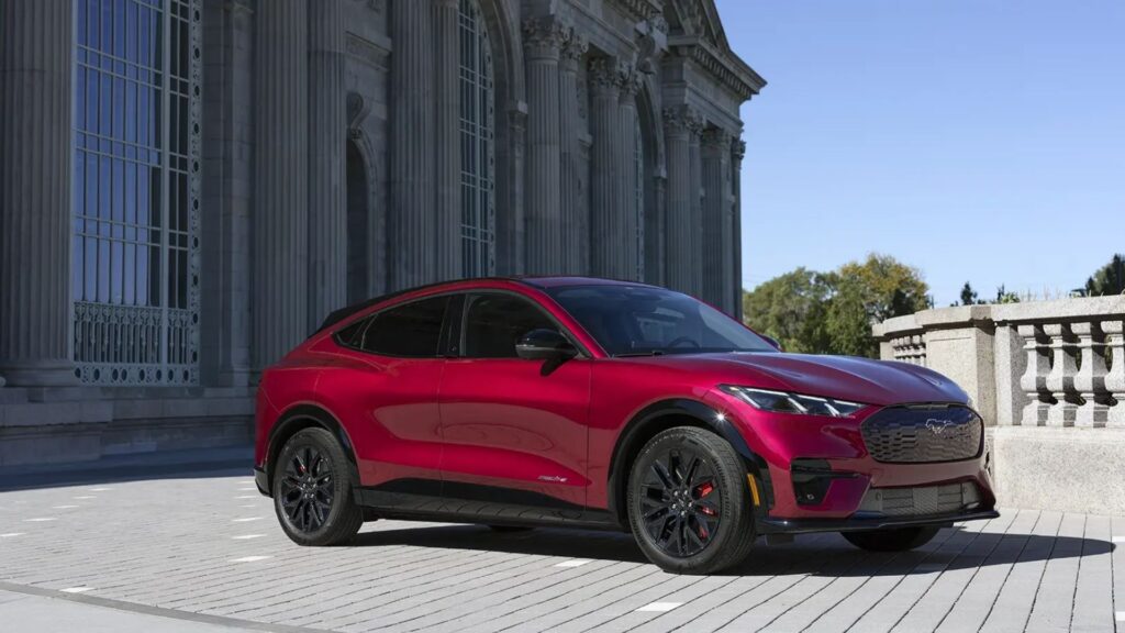 Ford se obriga a trocar a maçaneta do Ford Mustang Mach-E.