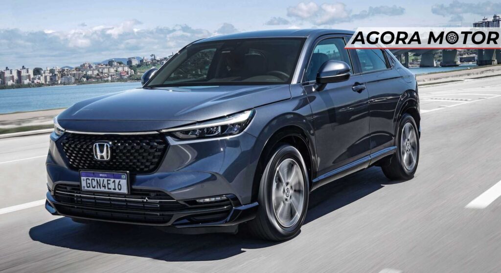 Honda HR-V azul em velocidade.