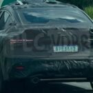 Nova geração do Nissan Sentra foi vista passeando pelo Brasil.