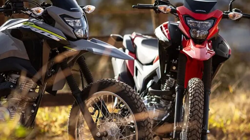 Duas Honda Bros 160.