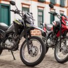 Duas Honda Bros 160 2025 uma do lado da outra.