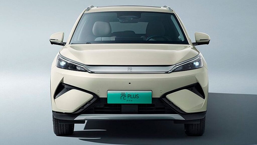 Novo BYD Yuan Plus 2025.