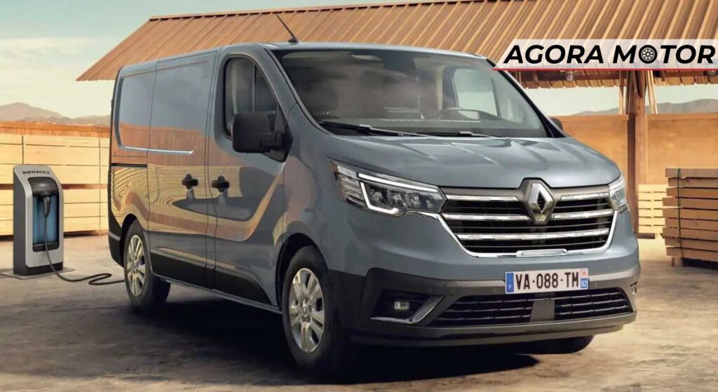 Renault Trafic cinza parado na diagonal.