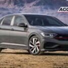 Volkswagen Jetta cinza parado na diagonal.