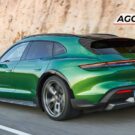 Porsche Taycan Perua em movimento.