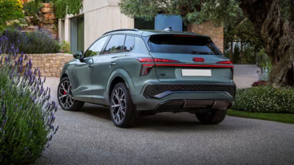 Traseira do Audi Q3 2026.