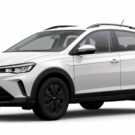 Volkswagen Nivus Sense 2026 branco parado na diagonal em um fundo branco.