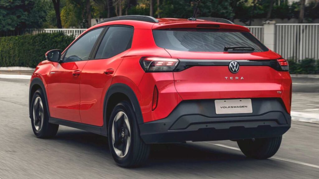 Volkswagen Tera em movimento.