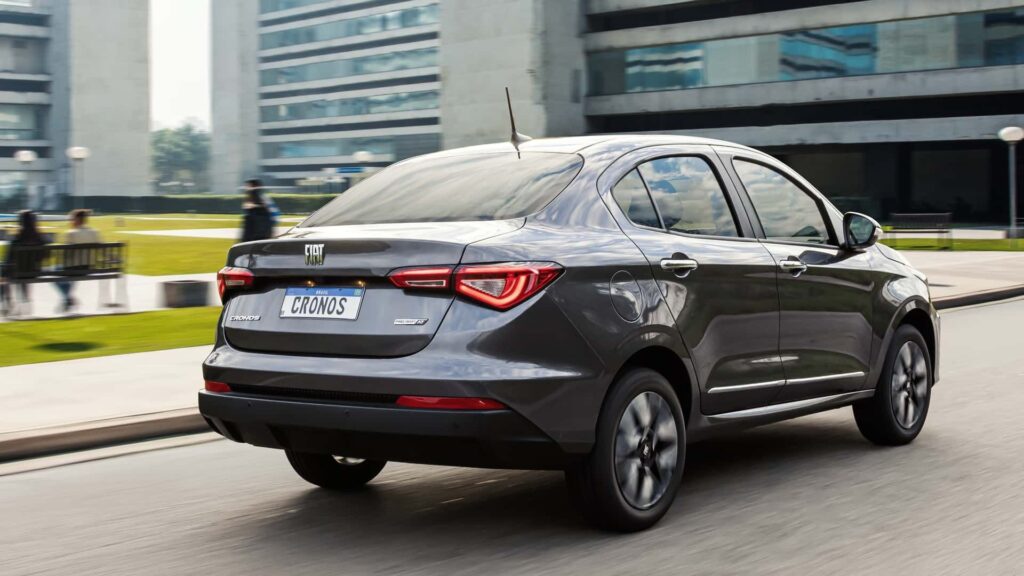 Fiat Cronos Precision 2026 Traseira.