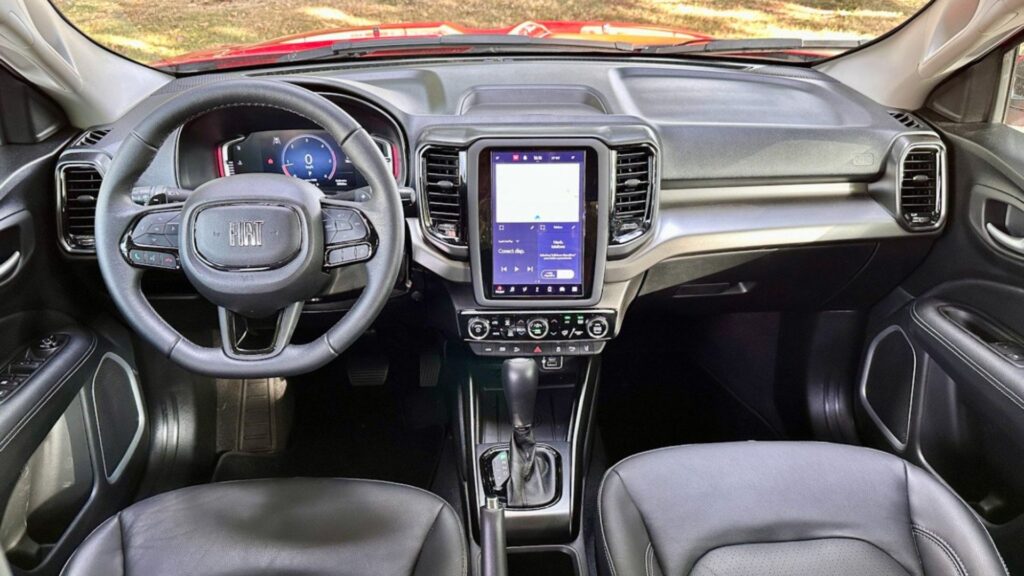 Interna do Fiat Toro 2026.