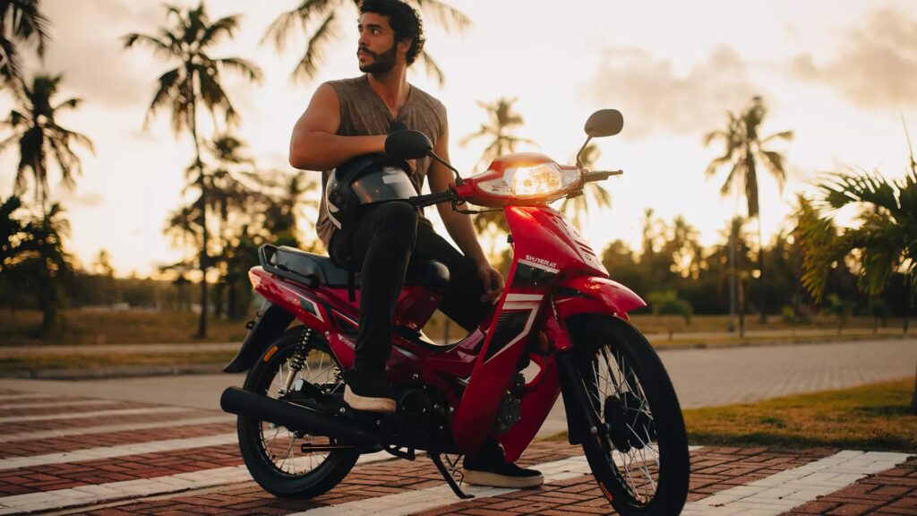 Shineray Phoenix 50 a moto mais barata do Brasil.