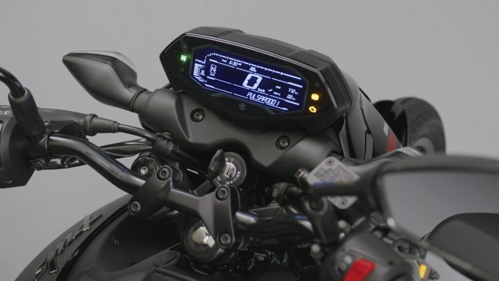 Interna da Bajaj Pulsar N150.