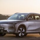 Geely EX5 Pro cinza.