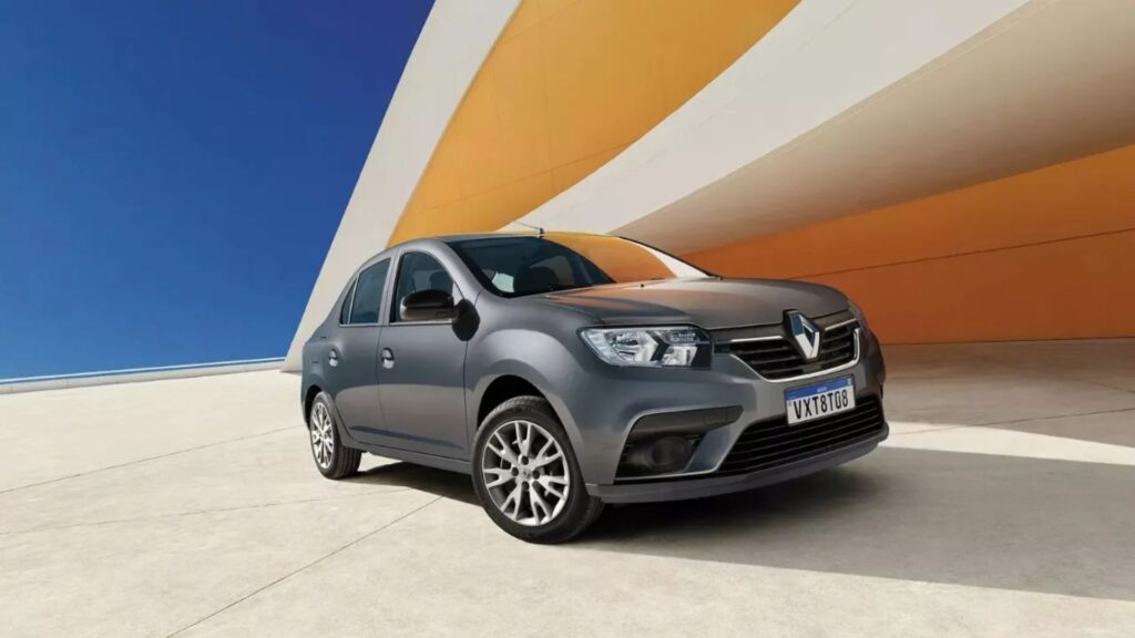 Renault Logan.