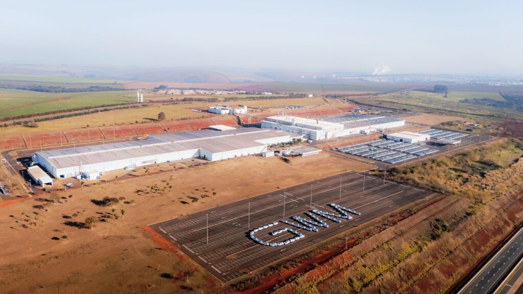 GWM inaugura fábrica e integra fornecedores locais