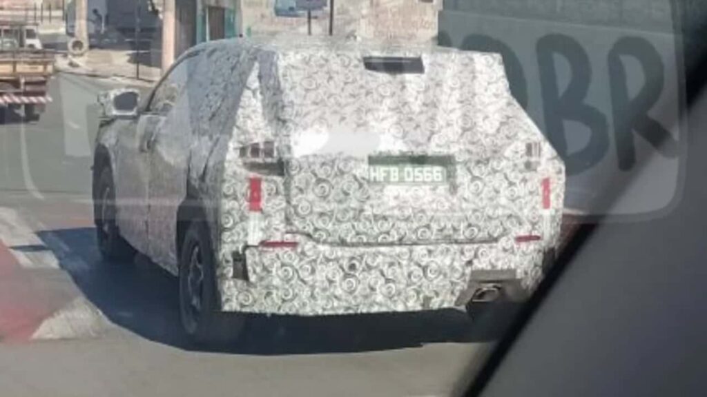 Jeep Avenger 2026 flagrado.