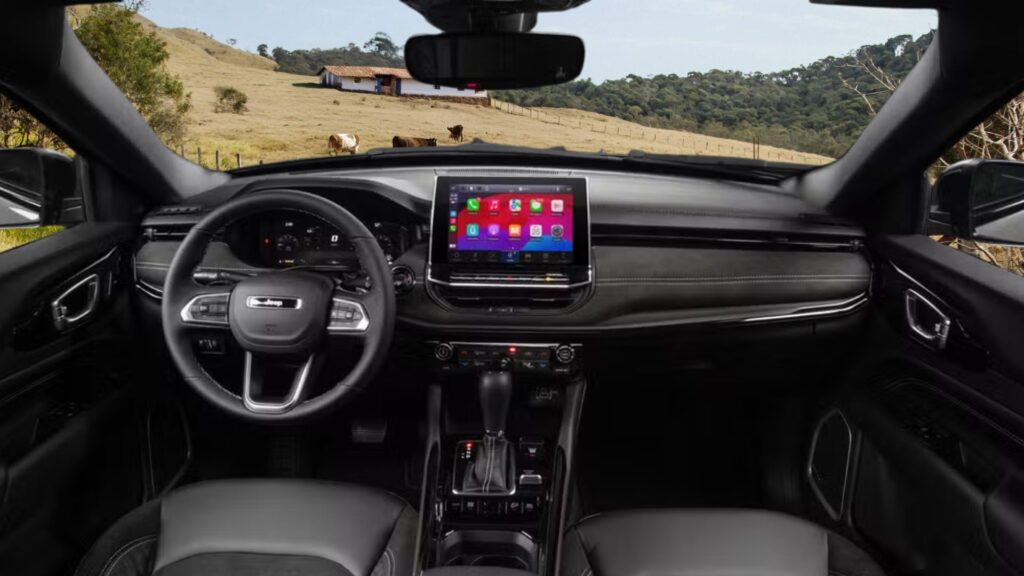 Interna do Jeep Commander 2026.