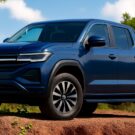 Nova Volkswagen Amarok 2027 azul de lado.