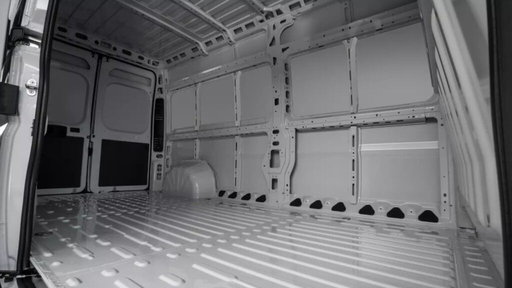 Compartimento de carga do Peugeot Boxer 2026.