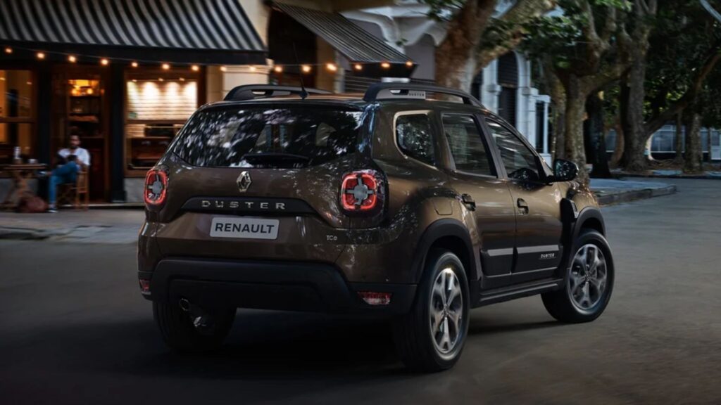 Renault Duster 1.3 Turbo na estrada.