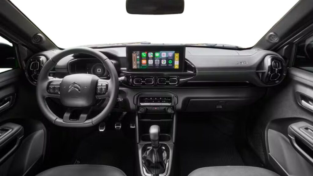 Interior do Citroën Aircross XTR 2026.