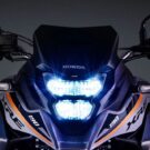 Farol de led da Nova Honda XRE 190 2026 ligado.