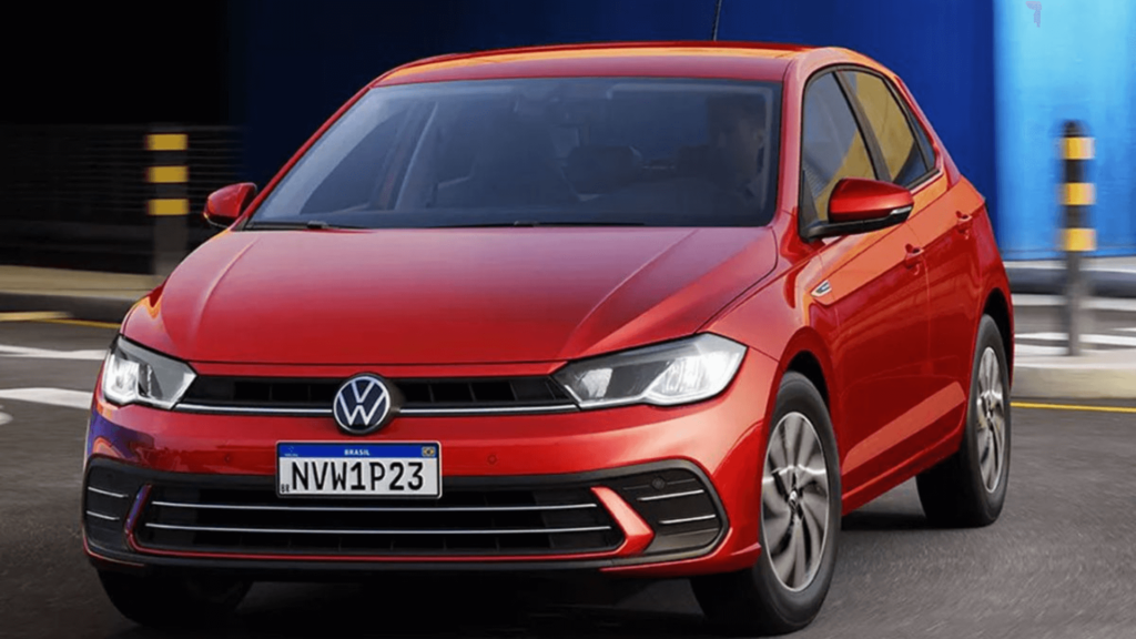 Volkswagen Polo Sense vermelho fazendo uma curva.
