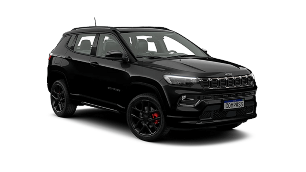 Jeep Compass preto parado na diagonal em um fundo branco.