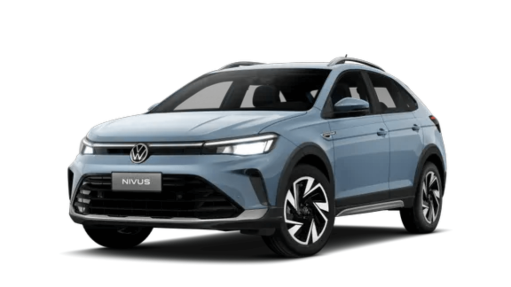 Volkswagen Nivus azul parado na diagonal.