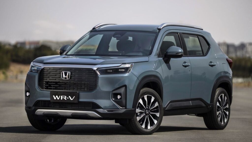 Honda WR-V 2026 azul parado na diagonal.