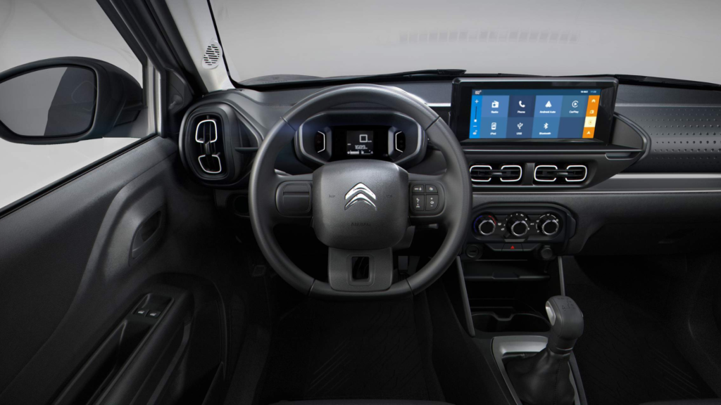 Interior do C3 Live Pack 1.6 automático 2024.