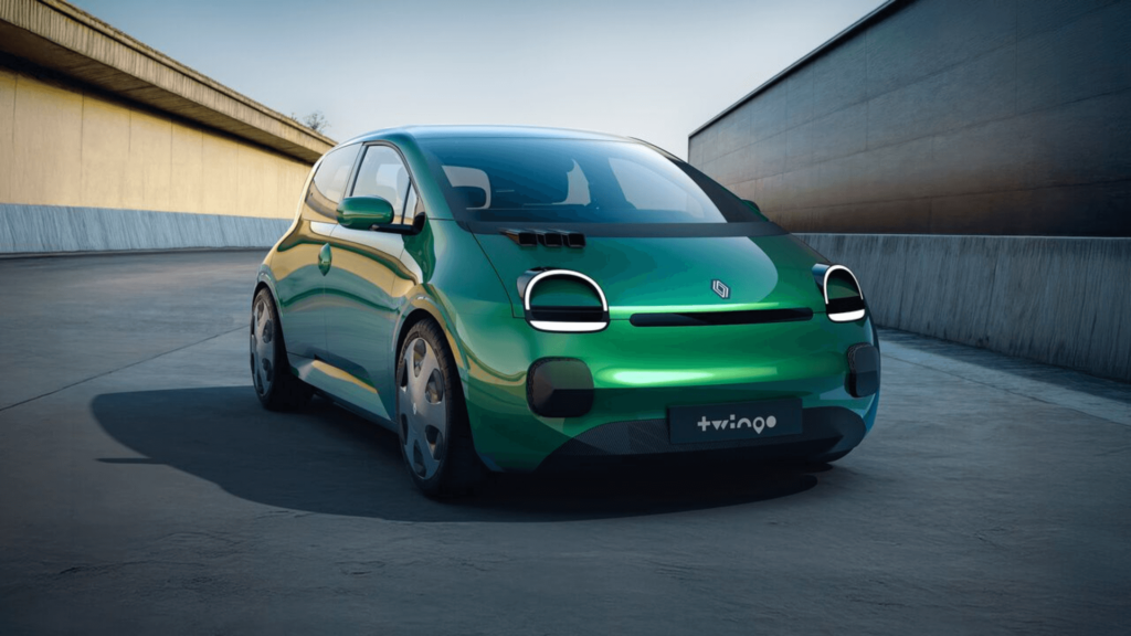 Novo Renault Twingo elétrico verde parado na diagonal.