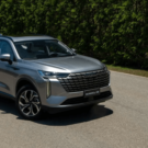 Haval H6 2026 cinza parado na diagonal.