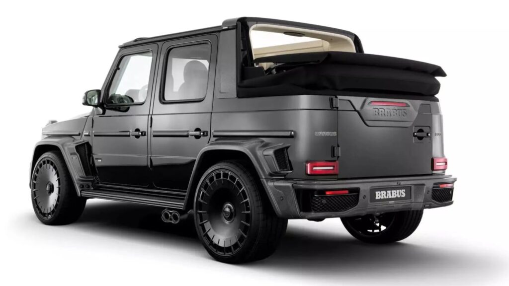 Mercedes-AMG G 63 preto conversível.