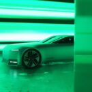 Carro da Jaguar verde.