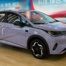 BYD Dolphin 2027 parado.