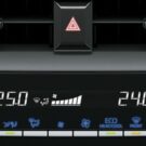 Ar-condicionado Dual zone.