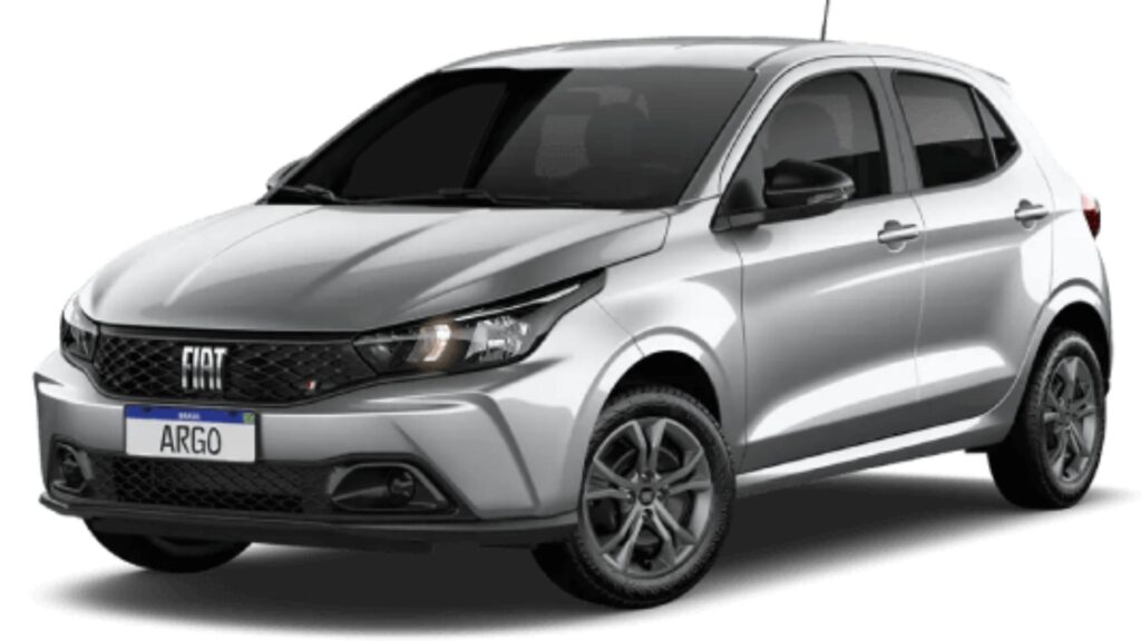 Novo Fiat Argo 2026 cinza parado na diagonal.