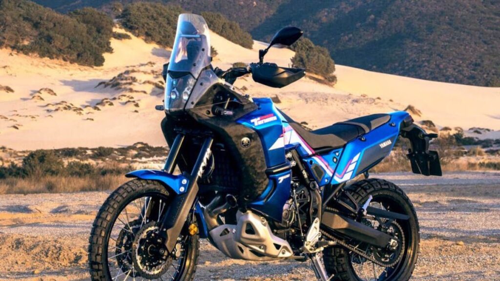 Ténéré azul parada